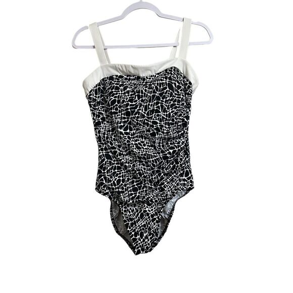 Miraclesuit One Piece Slimming Bathing Suit Women's 12 Black White Animal Print - Picture 1 of 5